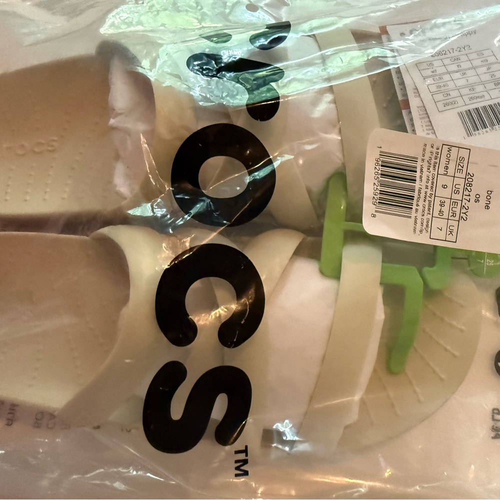 CROCS Splash Strappy Sandals in Bone New With Tags Women’s 9 - Picture 6 of 6